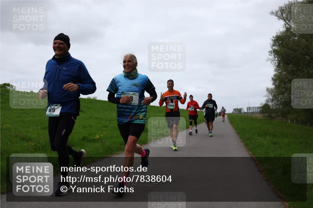 04.05.2025 - 8. Wedeler Halbmarathon Yannick Fuchs http://msf.ph/oto/7838604 04.05.2025 11:25:22 Laufen 89, 1086 meine-sportfotos.de