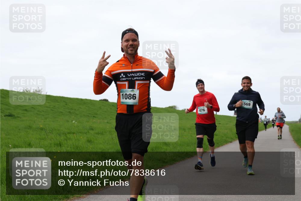 04.05.2025 - 8. Wedeler Halbmarathon Yannick Fuchs http://msf.ph/oto/7838616 04.05.2025 11:25:23 Laufen 1086, 476, 569 meine-sportfotos.de