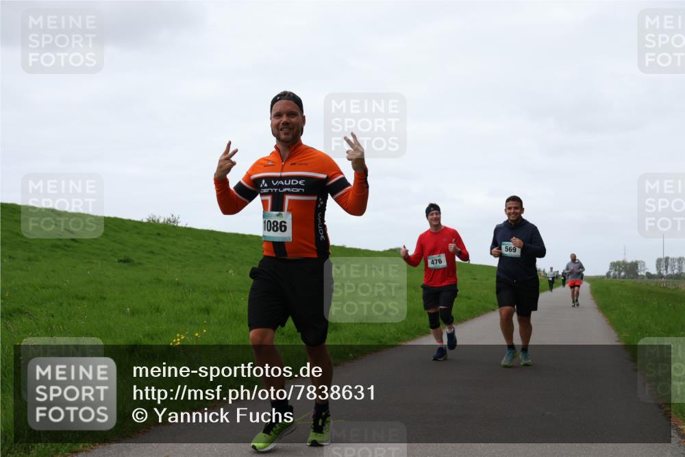 04.05.2025 - 8. Wedeler Halbmarathon Yannick Fuchs http://msf.ph/oto/7838631 04.05.2025 11:25:23 Laufen 1086, 476, 569 meine-sportfotos.de