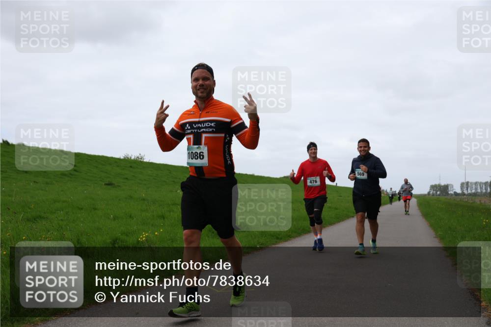 04.05.2025 - 8. Wedeler Halbmarathon Yannick Fuchs http://msf.ph/oto/7838634 04.05.2025 11:25:23 Laufen 1086, 476, 569 meine-sportfotos.de