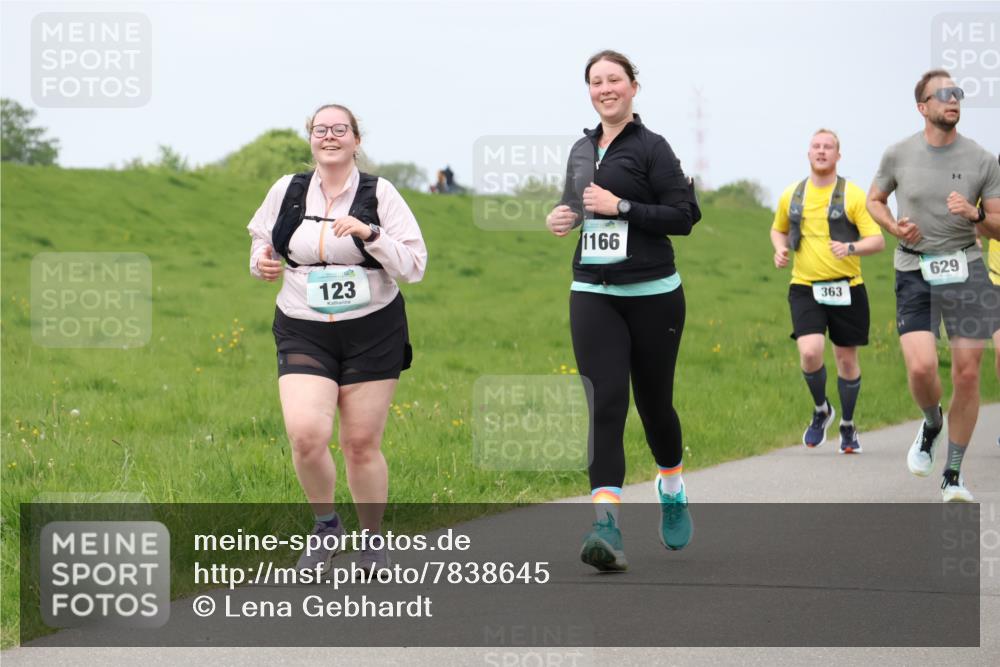 04.05.2025 - 8. Wedeler Halbmarathon Lena Gebhardt http://msf.ph/oto/7838645 04.05.2025 11:38:15 Laufen 123, 1166, 629, 363 meine-sportfotos.de