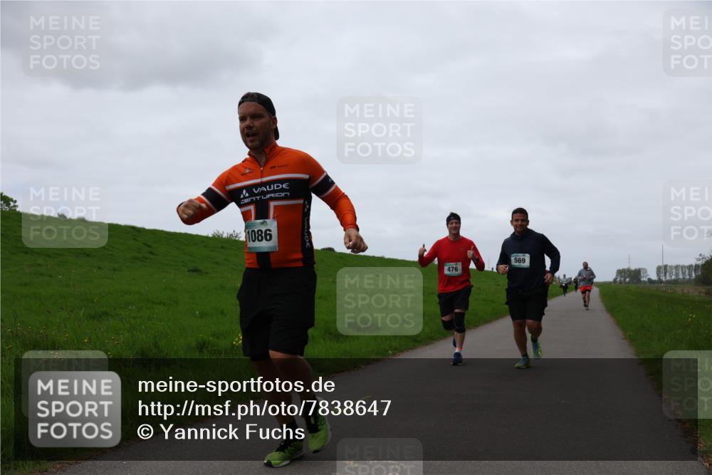 04.05.2025 - 8. Wedeler Halbmarathon Yannick Fuchs http://msf.ph/oto/7838647 04.05.2025 11:25:23 Laufen 1086, 476, 569 meine-sportfotos.de