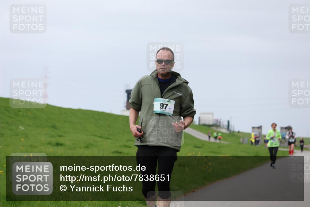 04.05.2025 - 8. Wedeler Halbmarathon Yannick Fuchs http://msf.ph/oto/7838651 04.05.2025 12:03:02 Laufen 97 meine-sportfotos.de
