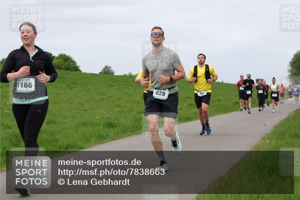 04.05.2025 - 8. Wedeler Halbmarathon Lena Gebhardt http://msf.ph/oto/7838663 04.05.2025 11:38:19 Laufen 1166, 629, 364 meine-sportfotos.de