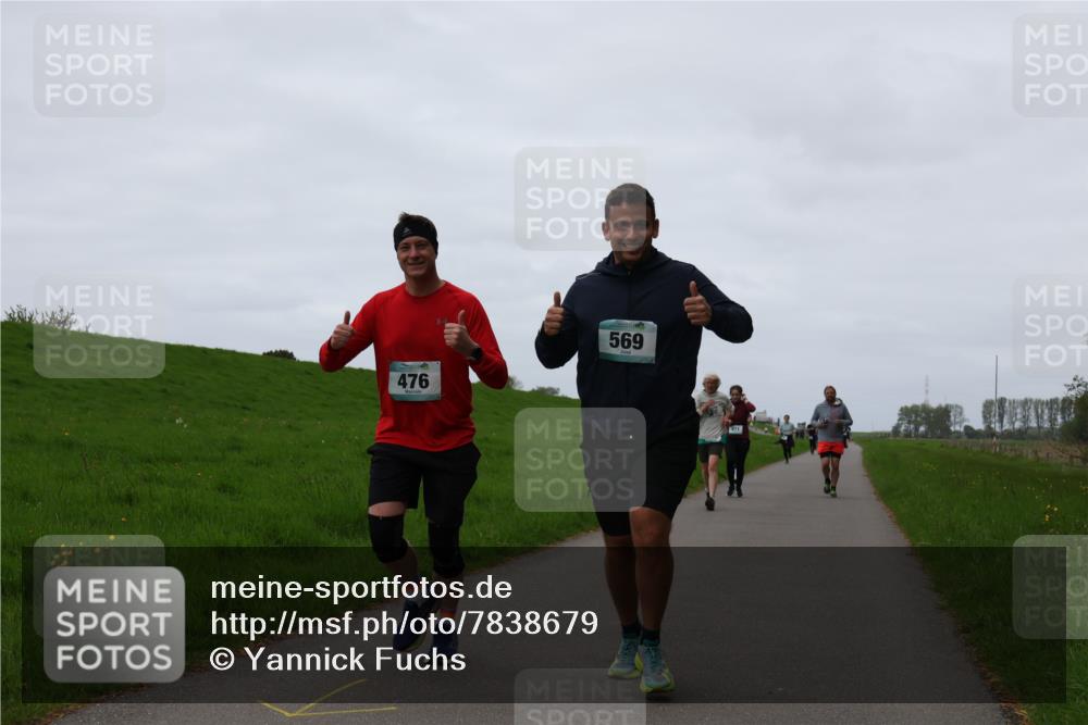 04.05.2025 - 8. Wedeler Halbmarathon Yannick Fuchs http://msf.ph/oto/7838679 04.05.2025 11:25:24 Laufen 476, 569, 71 meine-sportfotos.de