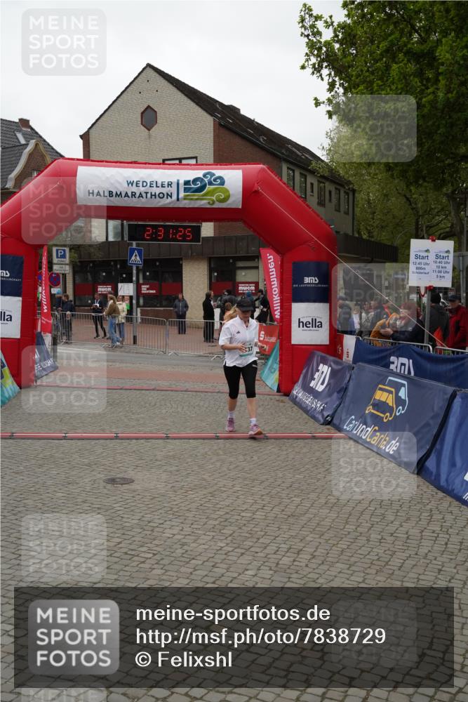 04.05.2025 - 8. Wedeler Halbmarathon Felixshl http://msf.ph/oto/7838729 04.05.2025 12:31:23 Ziel  meine-sportfotos.de