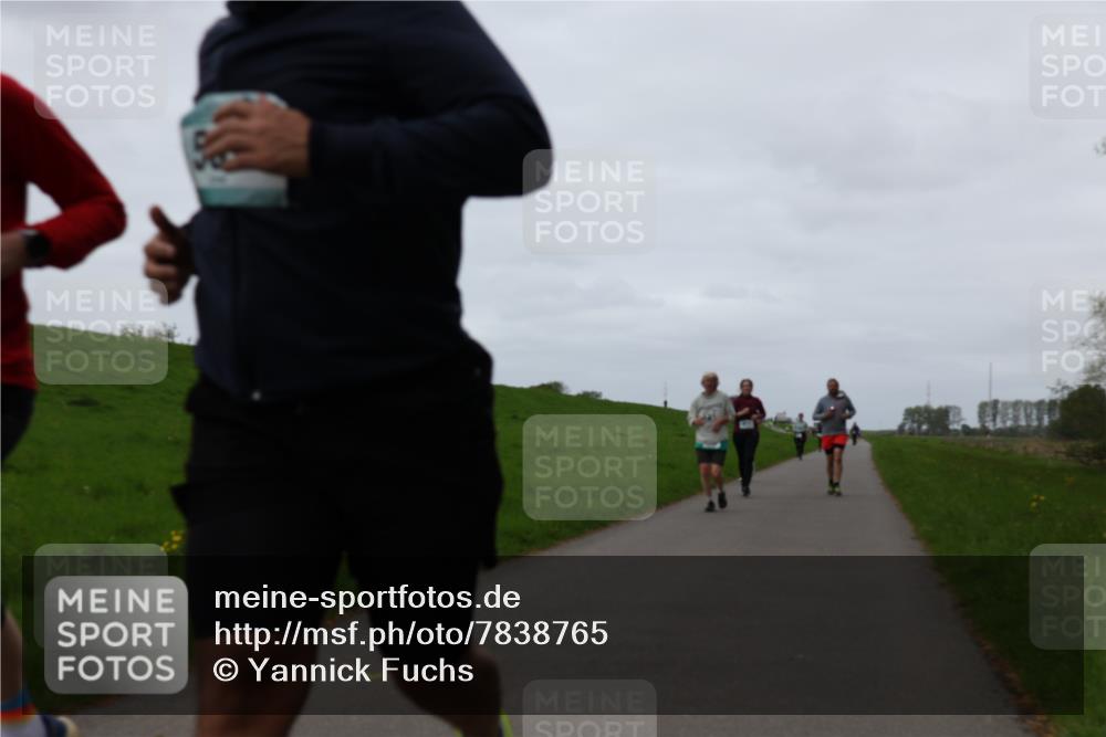 04.05.2025 - 8. Wedeler Halbmarathon Yannick Fuchs http://msf.ph/oto/7838765 04.05.2025 11:25:25 Laufen  meine-sportfotos.de