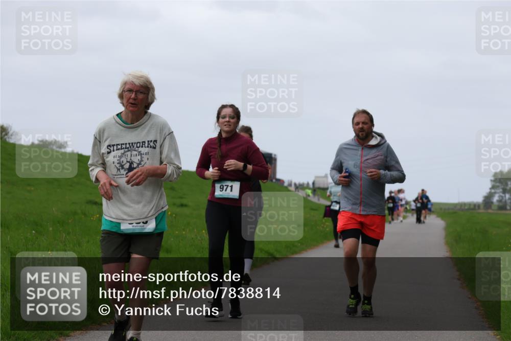 04.05.2025 - 8. Wedeler Halbmarathon Yannick Fuchs http://msf.ph/oto/7838814 04.05.2025 11:25:27 Laufen 971 meine-sportfotos.de