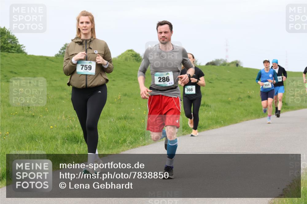 04.05.2025 - 8. Wedeler Halbmarathon Lena Gebhardt http://msf.ph/oto/7838850 04.05.2025 11:38:57 Laufen 759, 286, 25, 366, 355, 196 meine-sportfotos.de