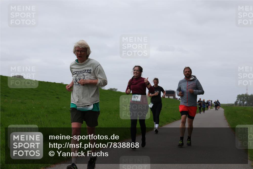 04.05.2025 - 8. Wedeler Halbmarathon Yannick Fuchs http://msf.ph/oto/7838868 04.05.2025 11:25:28 Laufen 971, 31 meine-sportfotos.de