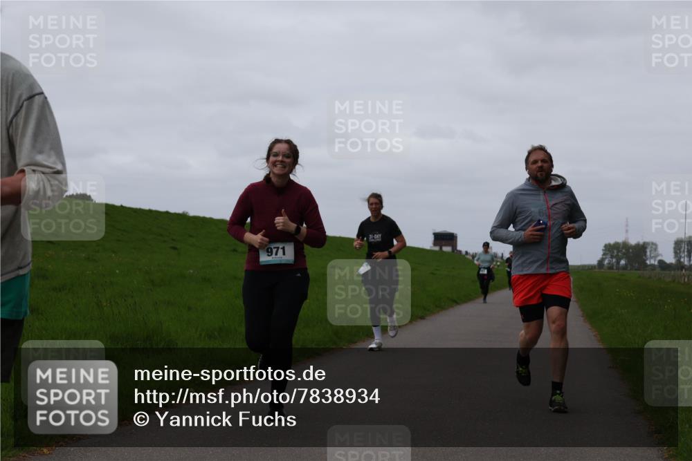 04.05.2025 - 8. Wedeler Halbmarathon Yannick Fuchs http://msf.ph/oto/7838934 04.05.2025 11:25:30 Laufen 971, 31 meine-sportfotos.de