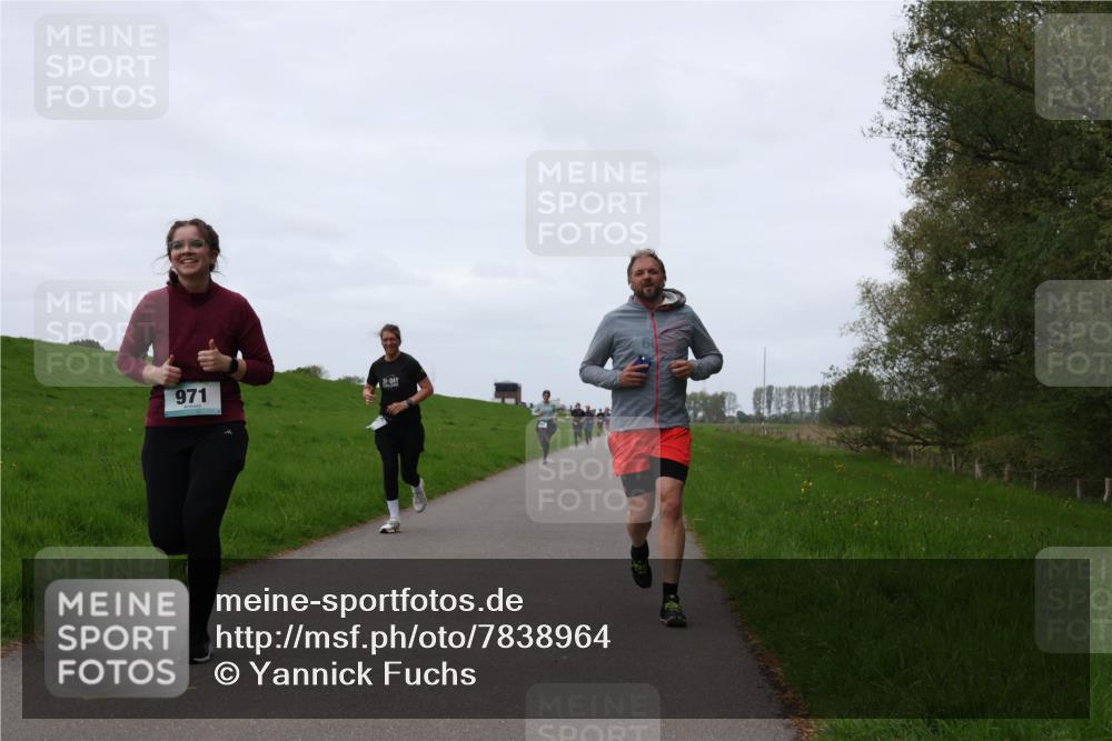 04.05.2025 - 8. Wedeler Halbmarathon Yannick Fuchs http://msf.ph/oto/7838964 04.05.2025 11:25:30 Laufen 971, 31 meine-sportfotos.de