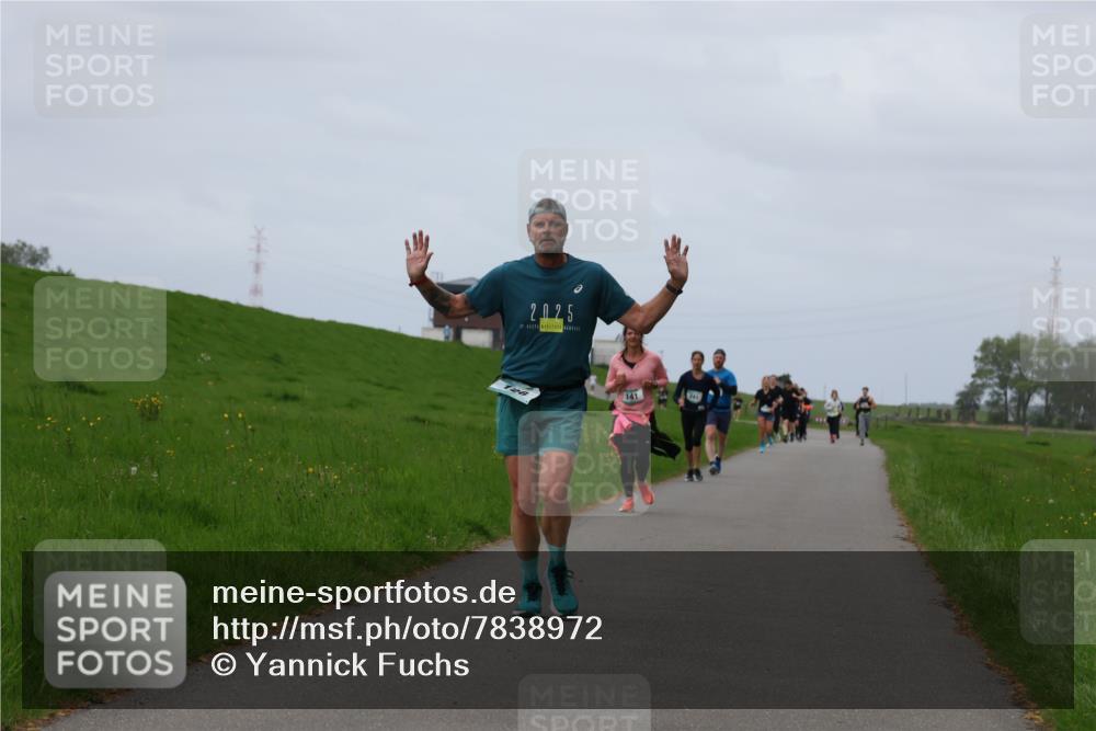 04.05.2025 - 8. Wedeler Halbmarathon Yannick Fuchs http://msf.ph/oto/7838972 04.05.2025 11:47:03 Laufen 2025, 126, 141 meine-sportfotos.de