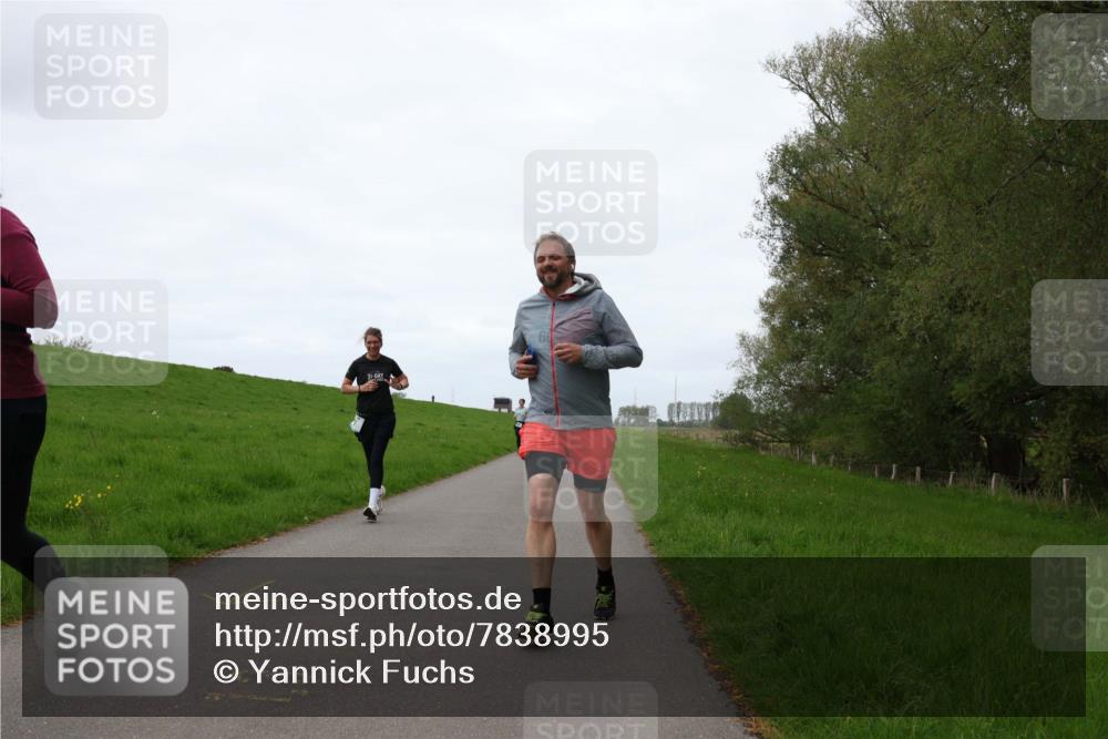 04.05.2025 - 8. Wedeler Halbmarathon Yannick Fuchs http://msf.ph/oto/7838995 04.05.2025 11:25:31 Laufen 19, 6 meine-sportfotos.de