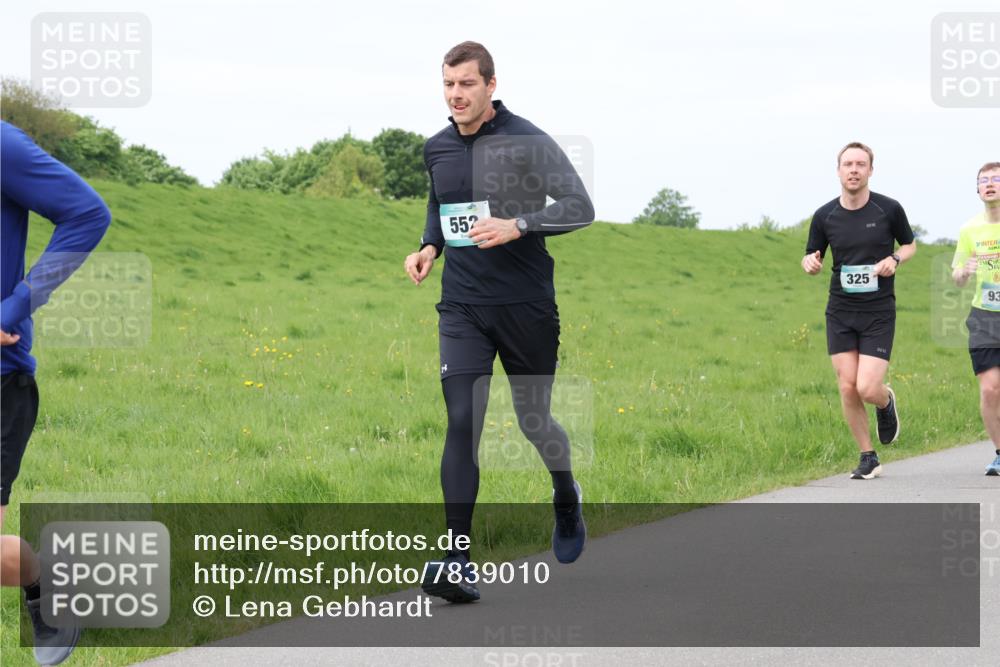 04.05.2025 - 8. Wedeler Halbmarathon Lena Gebhardt http://msf.ph/oto/7839010 04.05.2025 11:39:51 Laufen 552, 325, 93 meine-sportfotos.de