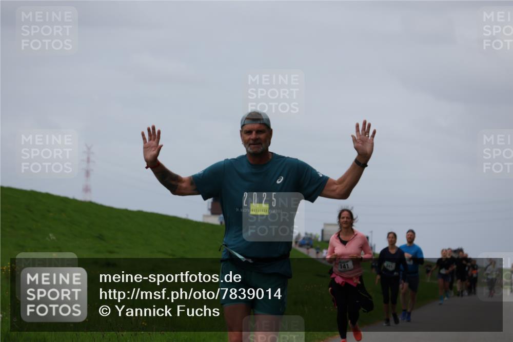 04.05.2025 - 8. Wedeler Halbmarathon Yannick Fuchs http://msf.ph/oto/7839014 04.05.2025 11:47:03 Laufen 2025, 141, 241 meine-sportfotos.de