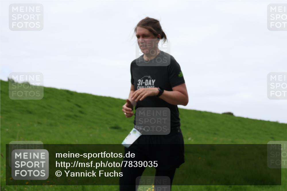 04.05.2025 - 8. Wedeler Halbmarathon Yannick Fuchs http://msf.ph/oto/7839035 04.05.2025 11:25:33 Laufen 31 meine-sportfotos.de