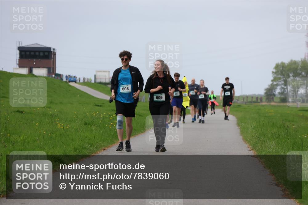04.05.2025 - 8. Wedeler Halbmarathon Yannick Fuchs http://msf.ph/oto/7839060 04.05.2025 12:04:13 Laufen 608, 609, 657 meine-sportfotos.de