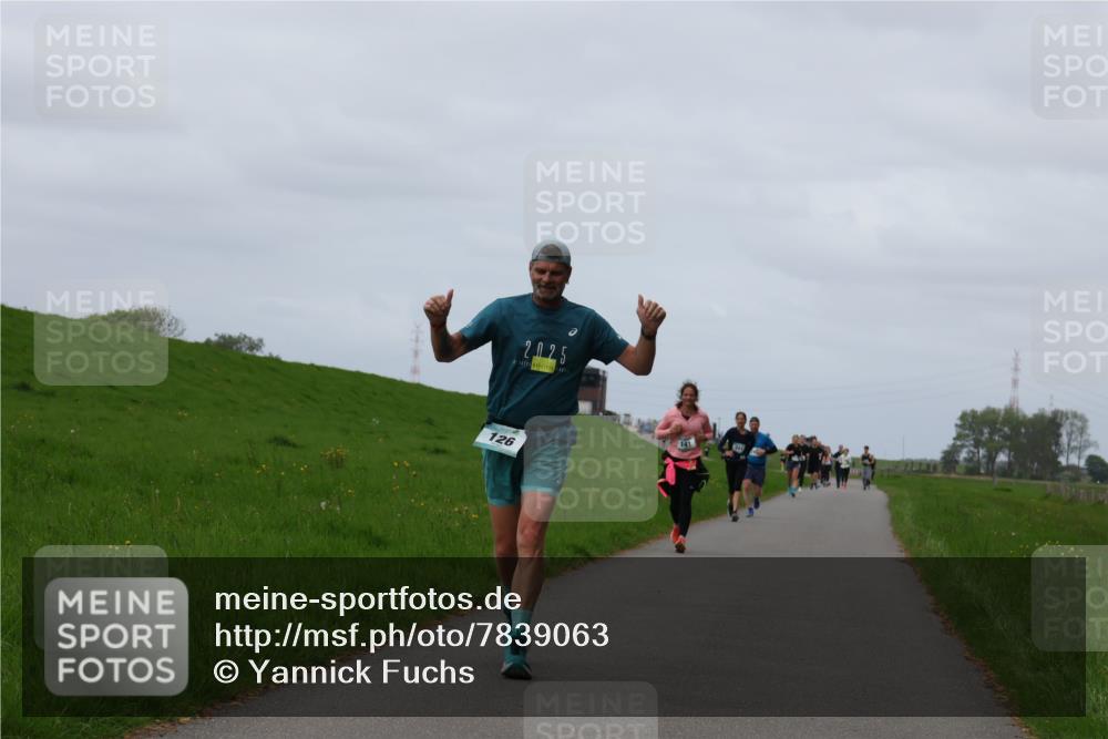 04.05.2025 - 8. Wedeler Halbmarathon Yannick Fuchs http://msf.ph/oto/7839063 04.05.2025 11:47:04 Laufen 2025, 126, 141 meine-sportfotos.de