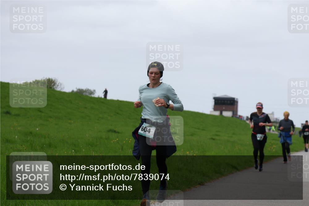 04.05.2025 - 8. Wedeler Halbmarathon Yannick Fuchs http://msf.ph/oto/7839074 04.05.2025 11:25:36 Laufen 604 meine-sportfotos.de