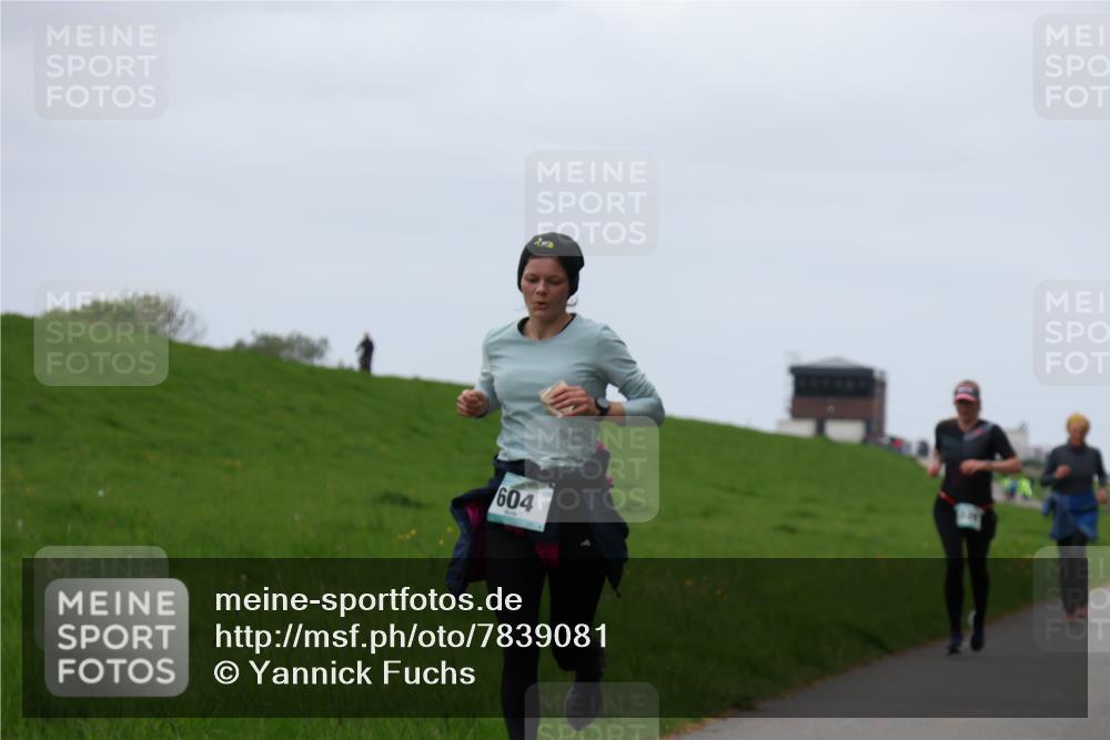 04.05.2025 - 8. Wedeler Halbmarathon Yannick Fuchs http://msf.ph/oto/7839081 04.05.2025 11:25:36 Laufen 604 meine-sportfotos.de