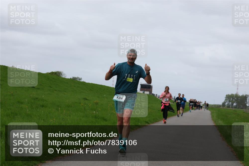 04.05.2025 - 8. Wedeler Halbmarathon Yannick Fuchs http://msf.ph/oto/7839106 04.05.2025 11:47:05 Laufen 2025, 126, 141 meine-sportfotos.de