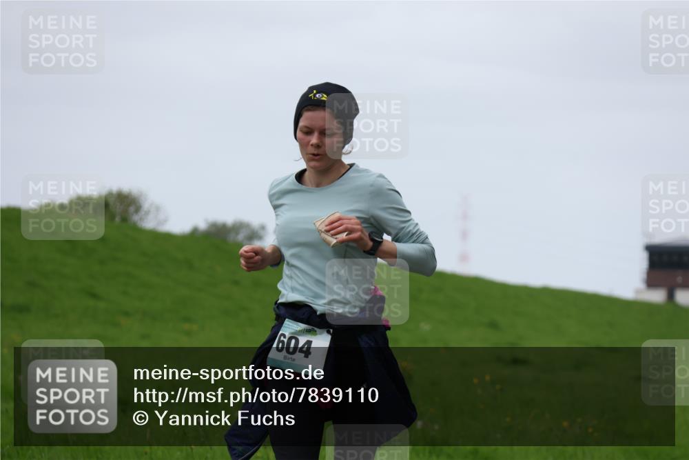 04.05.2025 - 8. Wedeler Halbmarathon Yannick Fuchs http://msf.ph/oto/7839110 04.05.2025 11:25:36 Laufen 99, 604 meine-sportfotos.de