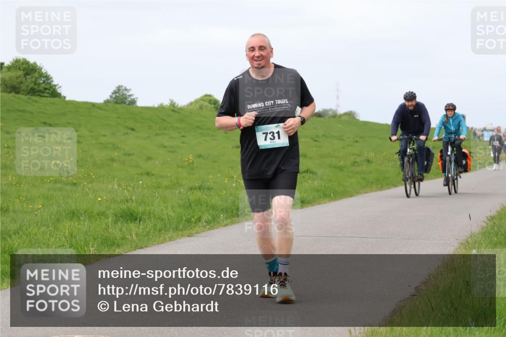 04.05.2025 - 8. Wedeler Halbmarathon Lena Gebhardt http://msf.ph/oto/7839116 04.05.2025 11:40:50 Laufen 731 meine-sportfotos.de