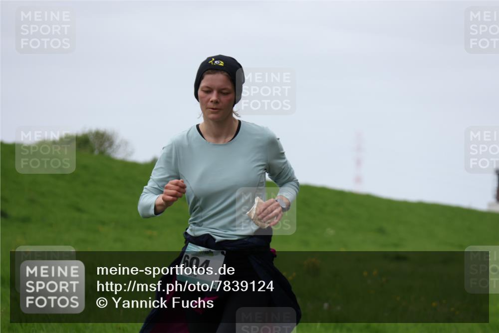 04.05.2025 - 8. Wedeler Halbmarathon Yannick Fuchs http://msf.ph/oto/7839124 04.05.2025 11:25:37 Laufen 604 meine-sportfotos.de