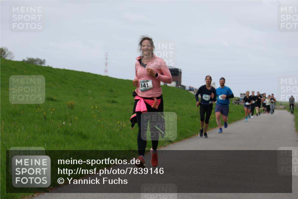 04.05.2025 - 8. Wedeler Halbmarathon Yannick Fuchs http://msf.ph/oto/7839146 04.05.2025 11:47:10 Laufen 141, 241 meine-sportfotos.de