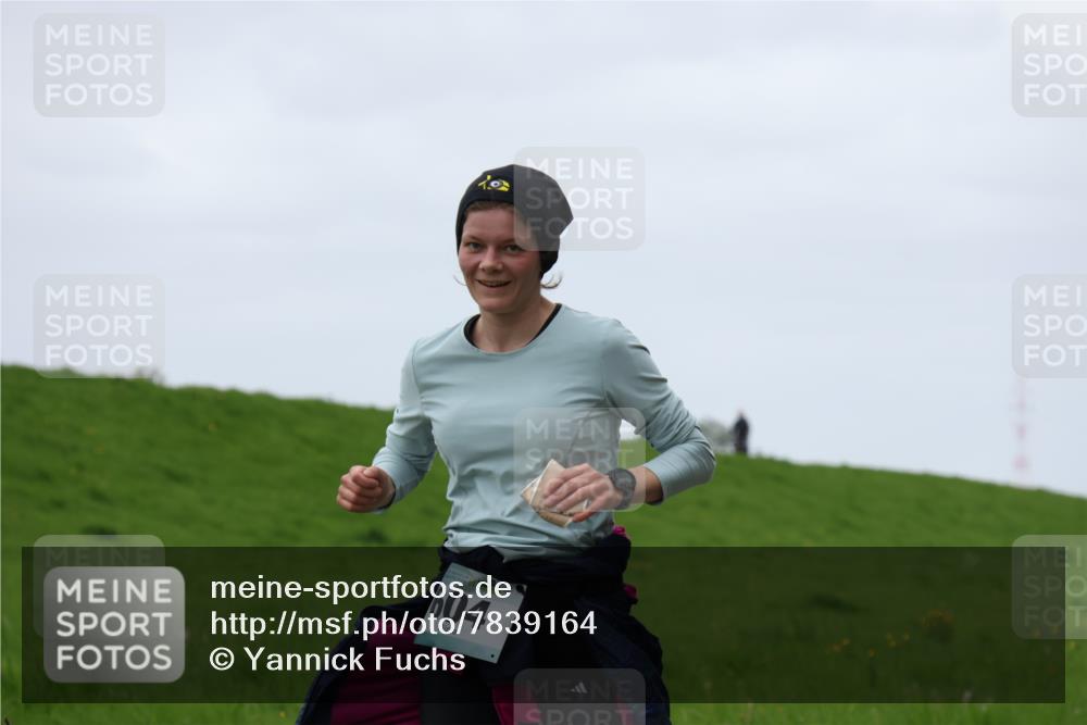 04.05.2025 - 8. Wedeler Halbmarathon Yannick Fuchs http://msf.ph/oto/7839164 04.05.2025 11:25:37 Laufen 604 meine-sportfotos.de