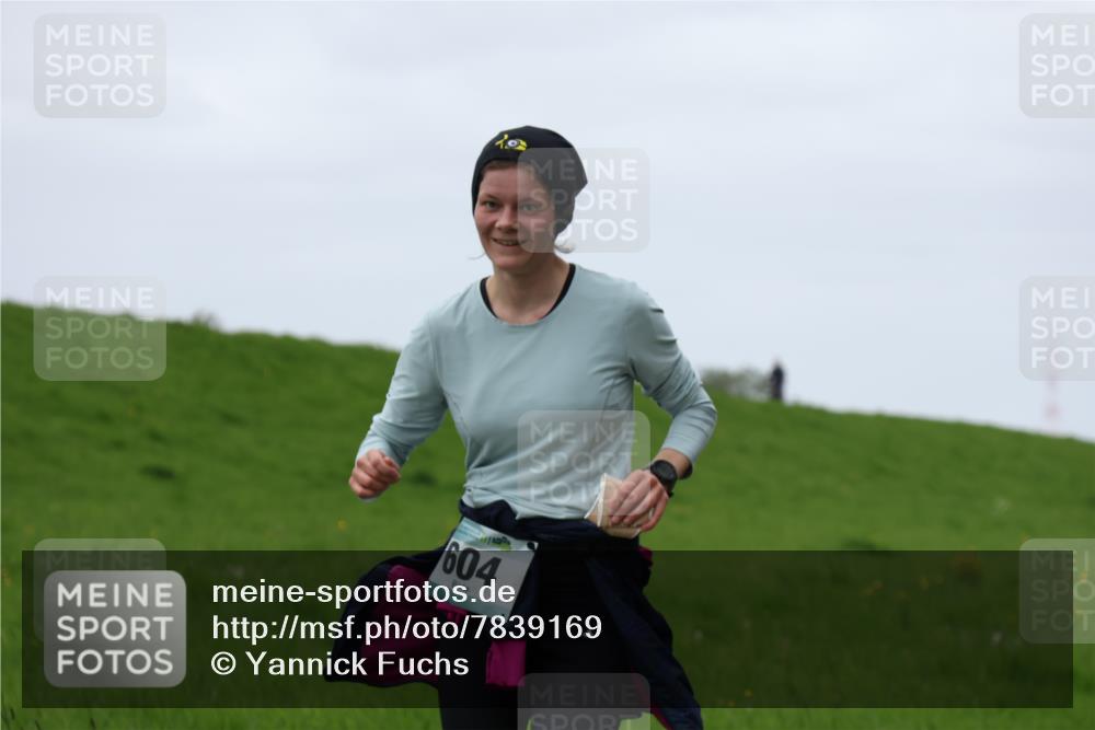 04.05.2025 - 8. Wedeler Halbmarathon Yannick Fuchs http://msf.ph/oto/7839169 04.05.2025 11:25:37 Laufen 604 meine-sportfotos.de