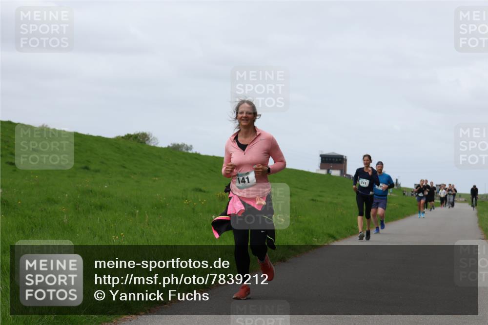 04.05.2025 - 8. Wedeler Halbmarathon Yannick Fuchs http://msf.ph/oto/7839212 04.05.2025 11:47:11 Laufen 141, 241 meine-sportfotos.de