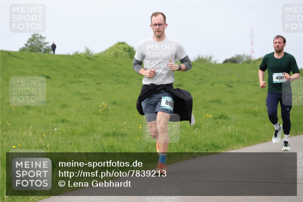 04.05.2025 - 8. Wedeler Halbmarathon Lena Gebhardt http://msf.ph/oto/7839213 04.05.2025 11:41:28 Laufen 802, 400 meine-sportfotos.de