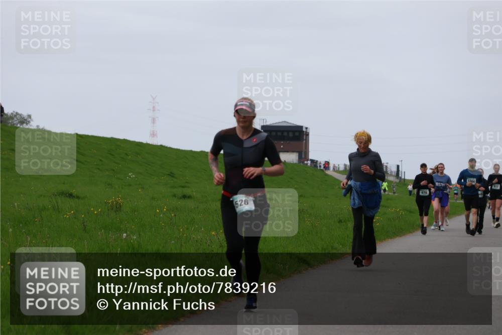 04.05.2025 - 8. Wedeler Halbmarathon Yannick Fuchs http://msf.ph/oto/7839216 04.05.2025 11:25:39 Laufen 526, 670, 1000, 817 meine-sportfotos.de