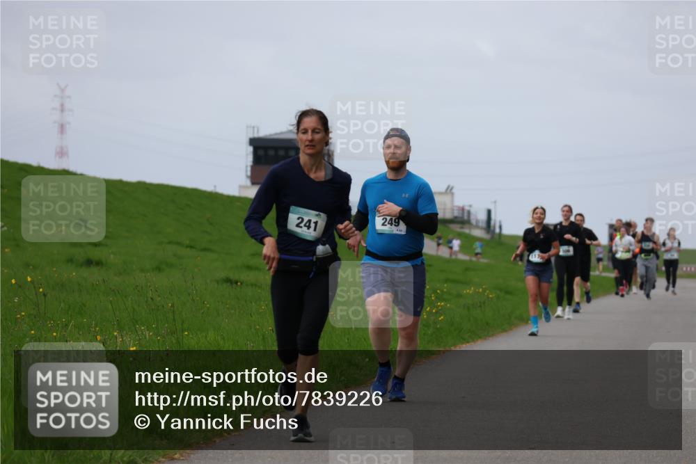 04.05.2025 - 8. Wedeler Halbmarathon Yannick Fuchs http://msf.ph/oto/7839226 04.05.2025 11:47:13 Laufen 241, 249, 45, 446 meine-sportfotos.de
