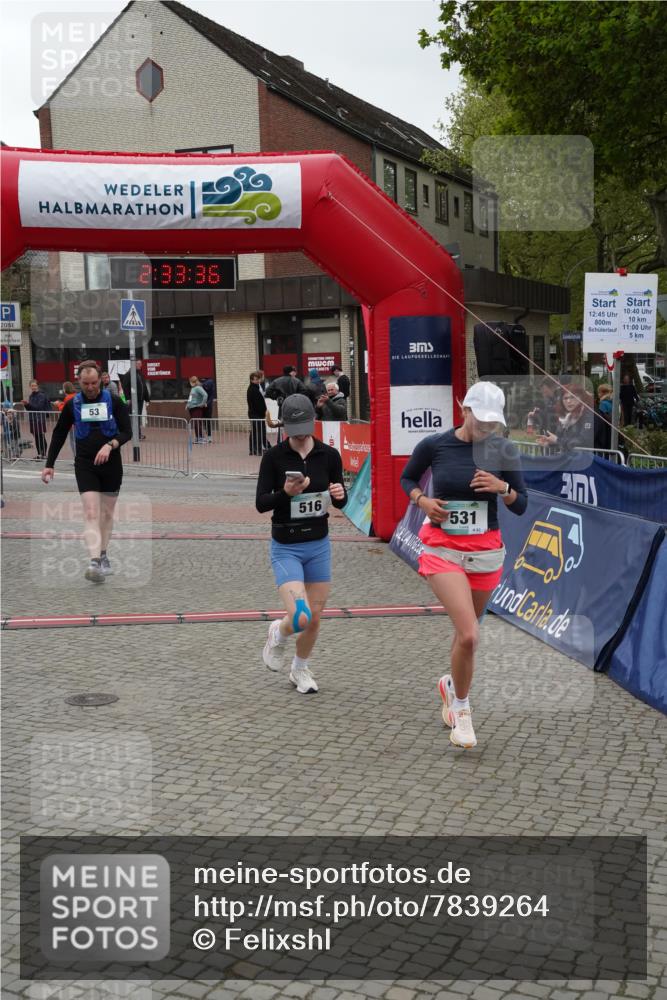 04.05.2025 - 8. Wedeler Halbmarathon Felixshl http://msf.ph/oto/7839264 04.05.2025 12:33:34 Ziel 53, 516, 531 meine-sportfotos.de