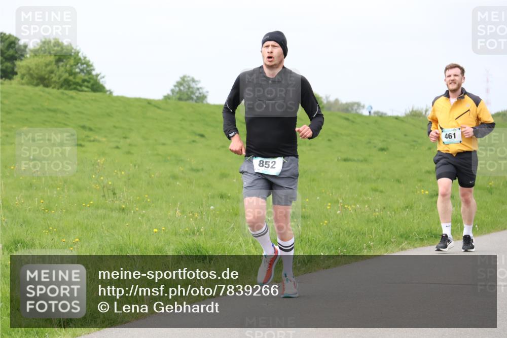 04.05.2025 - 8. Wedeler Halbmarathon Lena Gebhardt http://msf.ph/oto/7839266 04.05.2025 11:42:27 Laufen 852, 461 meine-sportfotos.de