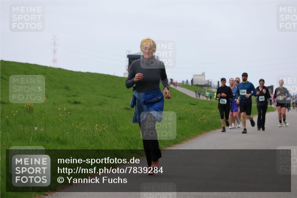 04.05.2025 - 8. Wedeler Halbmarathon Yannick Fuchs http://msf.ph/oto/7839284 04.05.2025 11:25:42 Laufen 670, 1000, 065 meine-sportfotos.de
