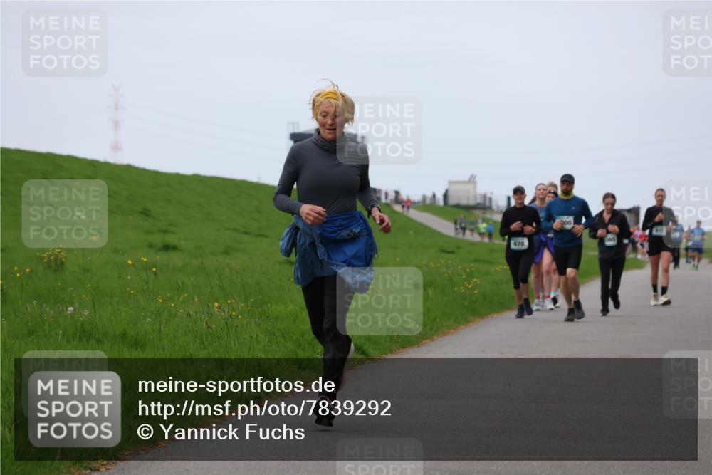 04.05.2025 - 8. Wedeler Halbmarathon Yannick Fuchs http://msf.ph/oto/7839292 04.05.2025 11:25:43 Laufen 670, 300 meine-sportfotos.de