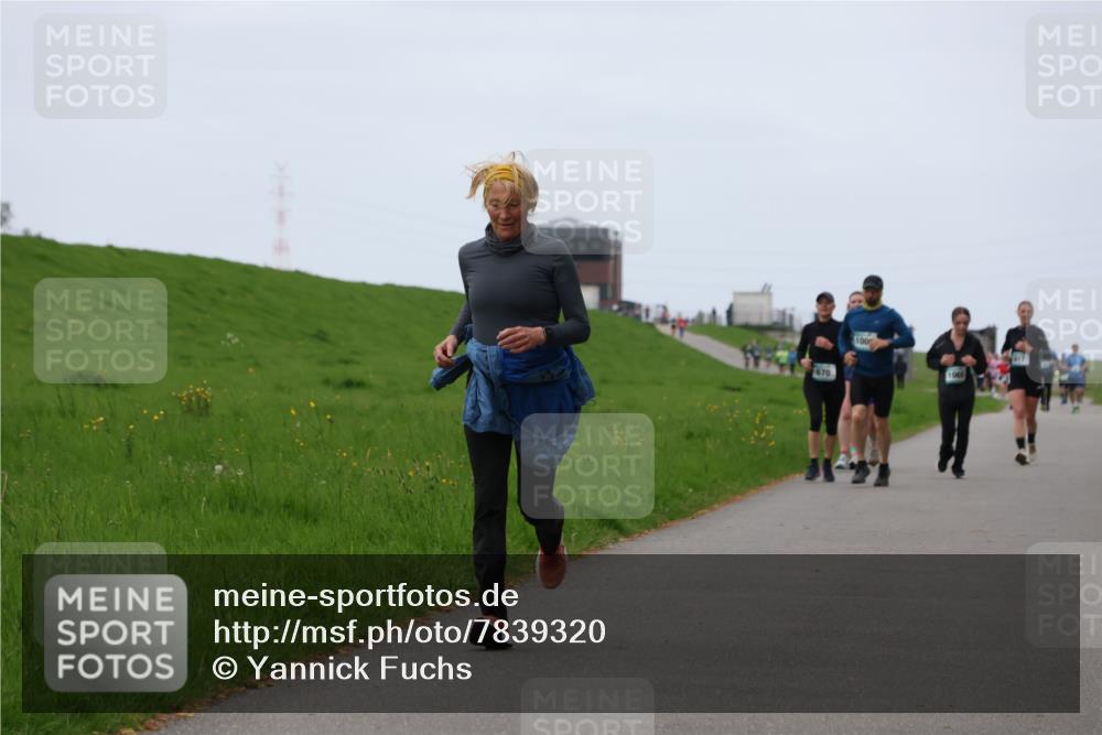04.05.2025 - 8. Wedeler Halbmarathon Yannick Fuchs http://msf.ph/oto/7839320 04.05.2025 11:25:43 Laufen 670, 100 meine-sportfotos.de
