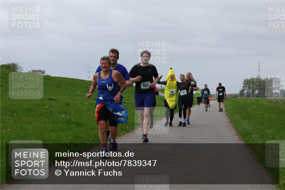 04.05.2025 - 8. Wedeler Halbmarathon Yannick Fuchs http://msf.ph/oto/7839347 04.05.2025 12:04:34 Laufen 657, 781, 780 meine-sportfotos.de