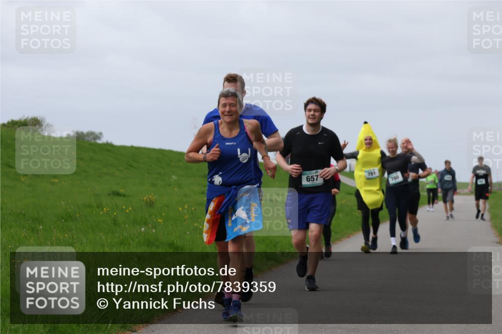 04.05.2025 - 8. Wedeler Halbmarathon Yannick Fuchs http://msf.ph/oto/7839359 04.05.2025 12:04:34 Laufen 657, 781, 780 meine-sportfotos.de