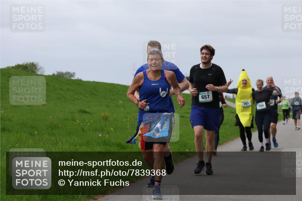04.05.2025 - 8. Wedeler Halbmarathon Yannick Fuchs http://msf.ph/oto/7839368 04.05.2025 12:04:34 Laufen 657, 781, 780 meine-sportfotos.de