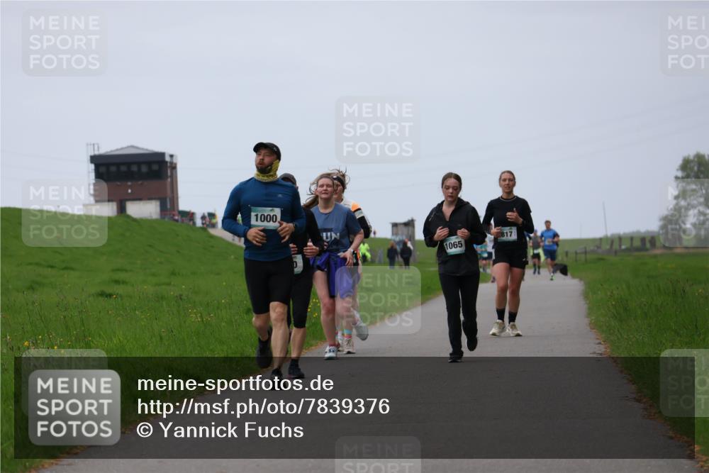 04.05.2025 - 8. Wedeler Halbmarathon Yannick Fuchs http://msf.ph/oto/7839376 04.05.2025 11:25:48 Laufen 1000, 817, 1065 meine-sportfotos.de