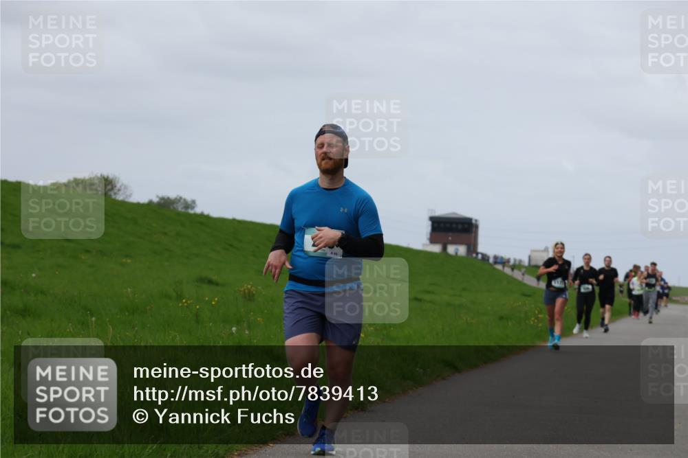 04.05.2025 - 8. Wedeler Halbmarathon Yannick Fuchs http://msf.ph/oto/7839413 04.05.2025 11:47:18 Laufen  meine-sportfotos.de