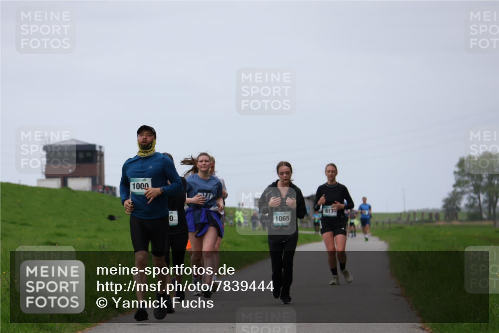 04.05.2025 - 8. Wedeler Halbmarathon Yannick Fuchs http://msf.ph/oto/7839444 04.05.2025 11:25:49 Laufen 1000, 10, 1065, 817 meine-sportfotos.de