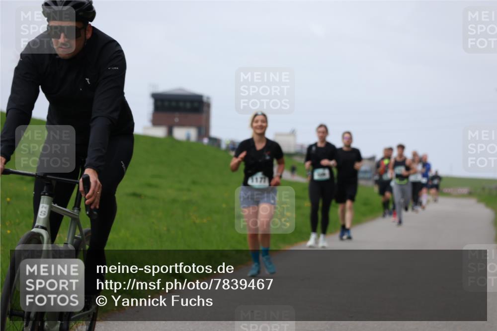 04.05.2025 - 8. Wedeler Halbmarathon Yannick Fuchs http://msf.ph/oto/7839467 04.05.2025 11:47:21 Laufen  meine-sportfotos.de