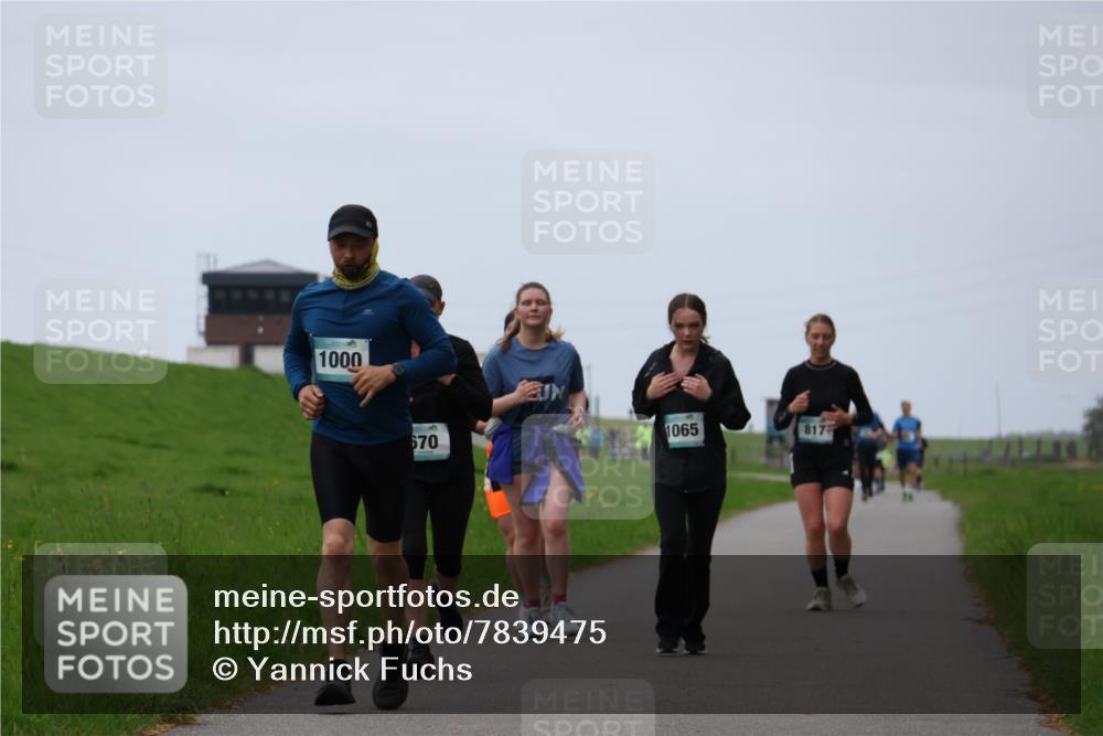 04.05.2025 - 8. Wedeler Halbmarathon Yannick Fuchs http://msf.ph/oto/7839475 04.05.2025 11:25:50 Laufen 1000, 1065, 670, 817 meine-sportfotos.de