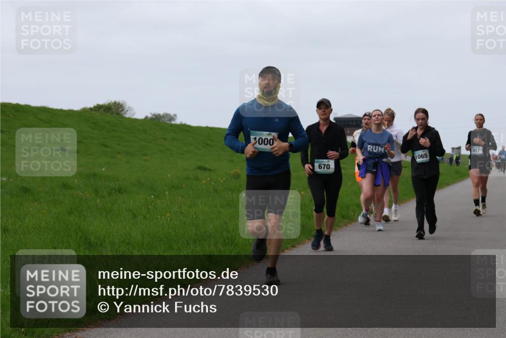 04.05.2025 - 8. Wedeler Halbmarathon Yannick Fuchs http://msf.ph/oto/7839530 04.05.2025 11:25:54 Laufen 000, 670, 1065, 817 meine-sportfotos.de